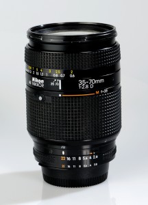 Nikon 35-70mm F2,8 AF / Seria nr: 673023 Nikon 35-70mm F2,8 AF