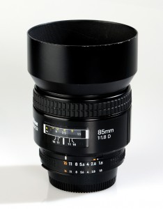 Nikon 85mm F1,8 AF / Seria nr: 501702 Nikon 85mm F1,8 AF